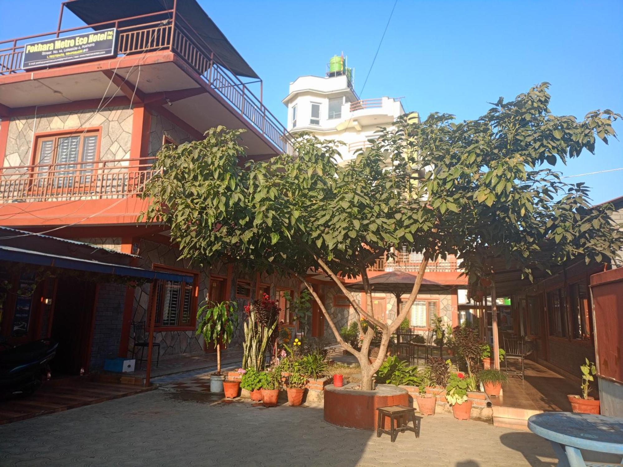 Pokhara Metro Eco Hotel Exteriör bild