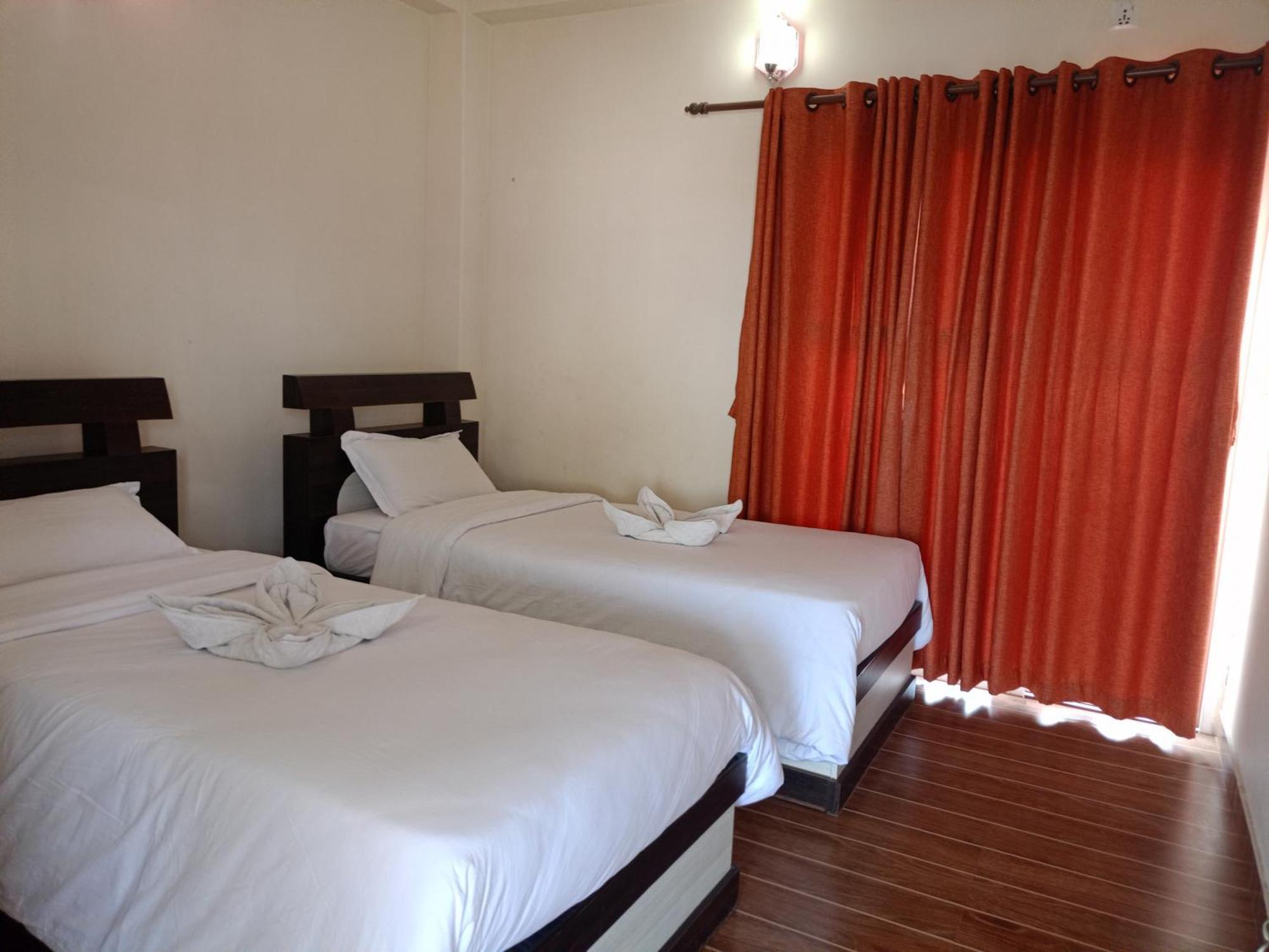 Pokhara Metro Eco Hotel Exteriör bild